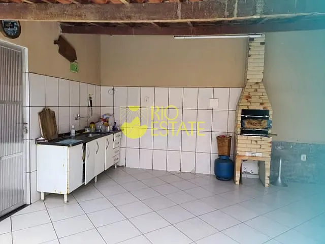 Casa com 300m² 2 quartos e 1 banheiro, à venda, no bairro Jardim Amália em Volta Redonda