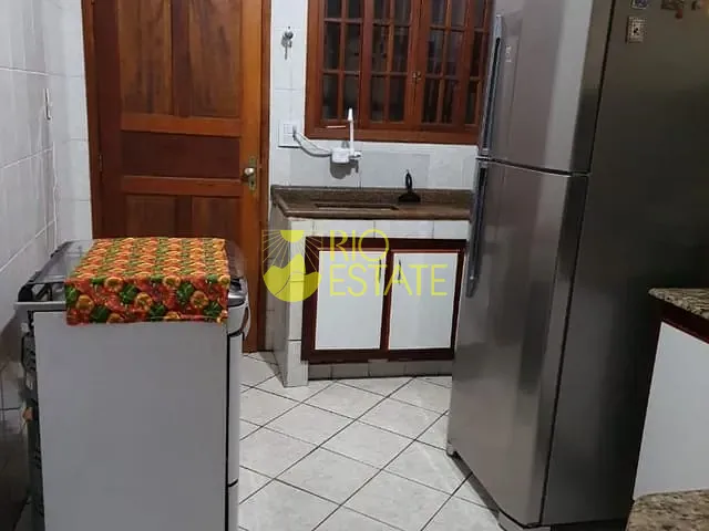 Casa com 300m² 2 quartos e 1 banheiro, à venda, no bairro Jardim Amália em Volta Redonda