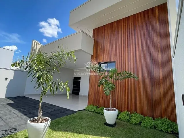 Casa com 379m² 3 quartos e 1 banheiro, à venda, no bairro Jardim Curitiba em Sinop