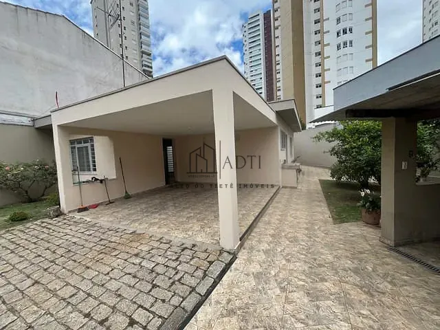 Casa com 340m² 3 quartos e 2 banheiros, à venda, no bairro Jardim Armênia em Mogi das Cruzes