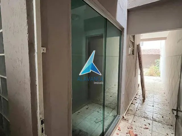 Casa 4 quartos e 3 banheiros, à venda, no bairro Jardim Alvorada em Governador Valadares