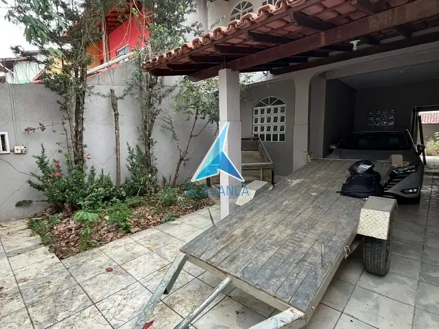 Casa 4 quartos e 3 banheiros, à venda, no bairro Jardim Alvorada em Governador Valadares