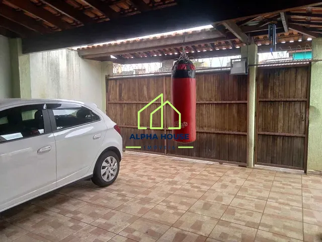 Casa com 250m² 2 quartos e 2 banheiros, à venda, no bairro Vila Suiça em Pindamonhangaba