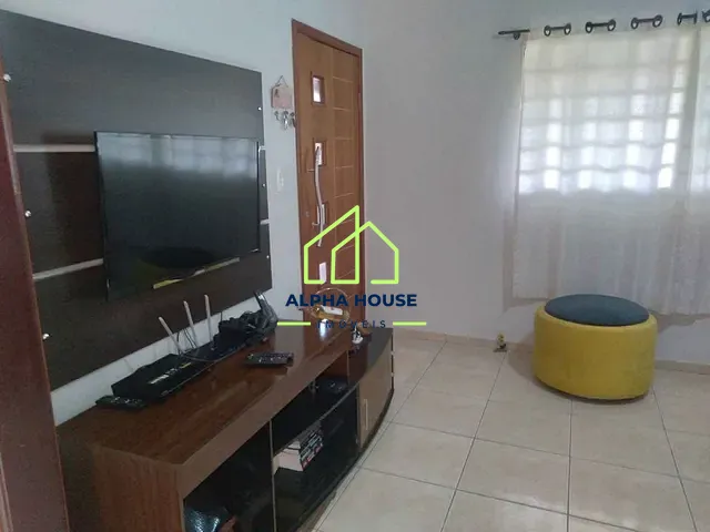 Casa com 250m² 2 quartos e 2 banheiros, à venda, no bairro Vila Suiça em Pindamonhangaba