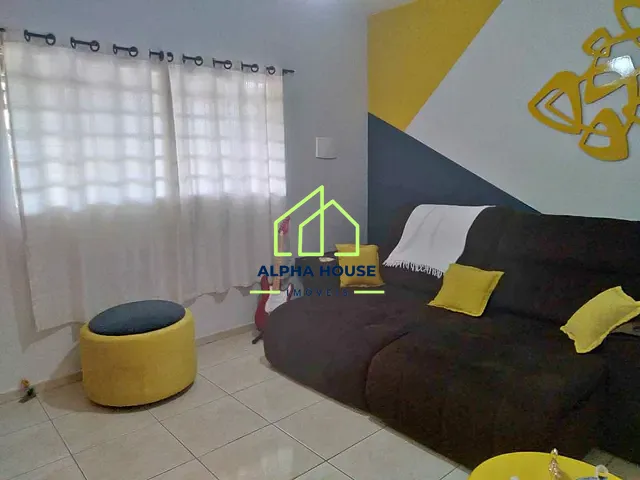 Casa com 250m² 2 quartos e 2 banheiros, à venda, no bairro Vila Suiça em Pindamonhangaba