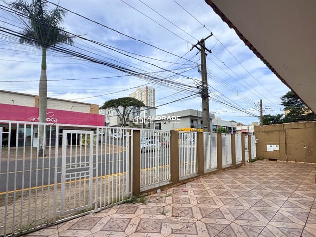 Casa à venda, no bairro Vila São José em Apucarana