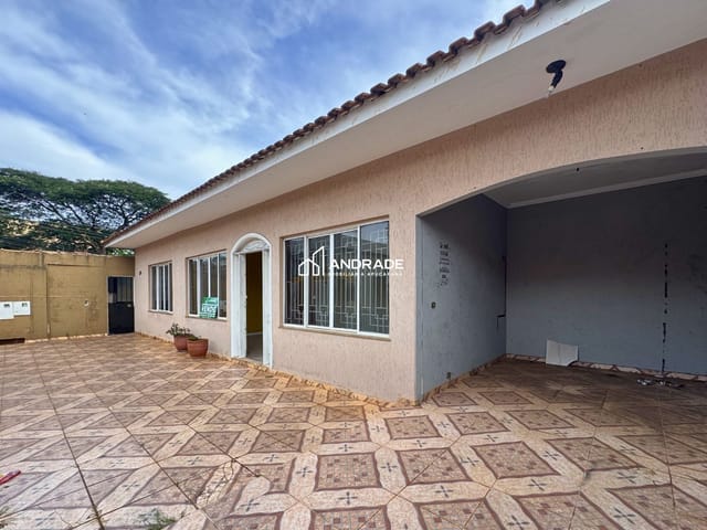Casa à venda, no bairro Vila São José em Apucarana