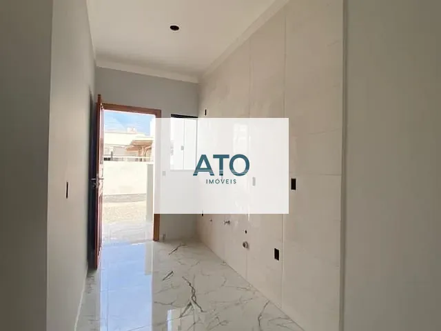 Casa 2 quartos e 1 banheiro, à venda, no bairro Centro em Tijucas