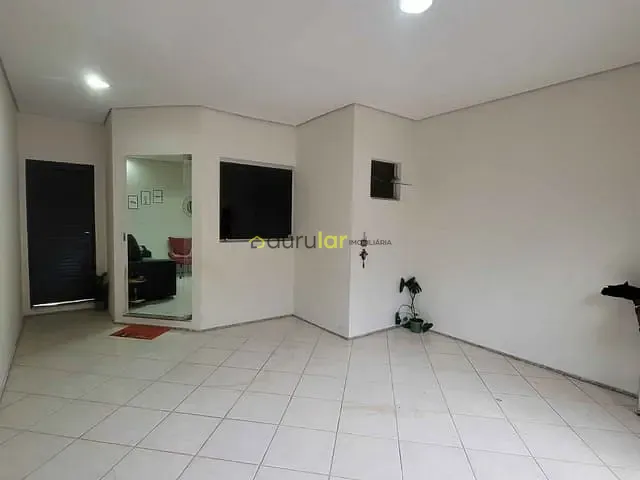 Casa com 150m² 2 quartos e 1 banheiro, à venda, no bairro Jardim Vânia Maria em Bauru