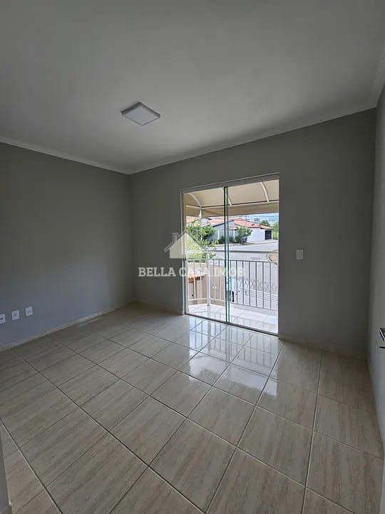 Casa à venda com 2 quartos, 70m² - Foto 12