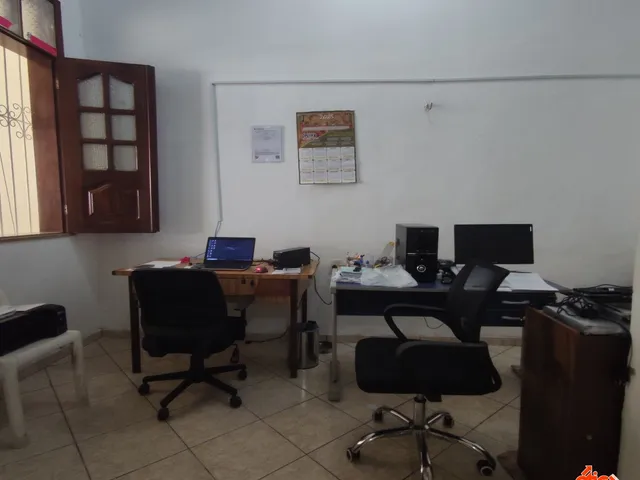 Casa 3 quartos e 4 banheiros, à venda, no bairro Cidade Velha em Belém