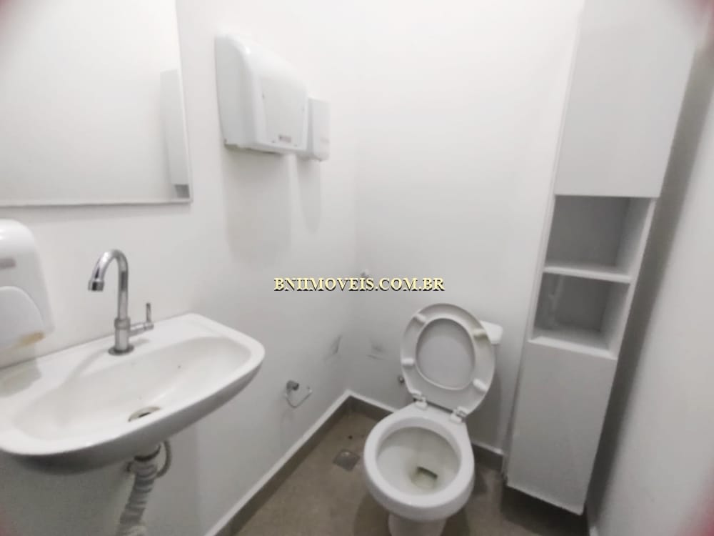 Casa à venda e aluguel com 1 quarto, 280m² - Foto 9