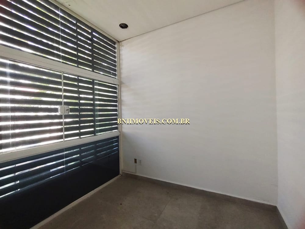 Casa à venda e aluguel com 1 quarto, 280m² - Foto 8