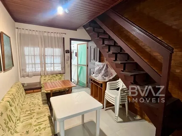 Casa 2 quartos e 2 banheiros, à venda, no bairro Peró em Cabo Frio