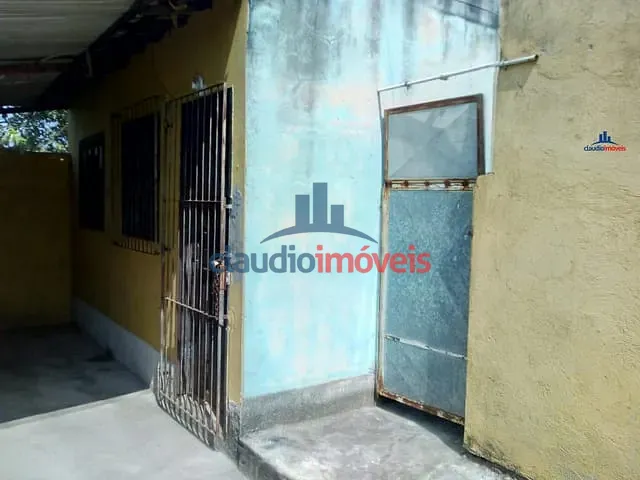 Casa 2 quartos e 1 banheiro, à venda, no bairro Centro em Barra Mansa