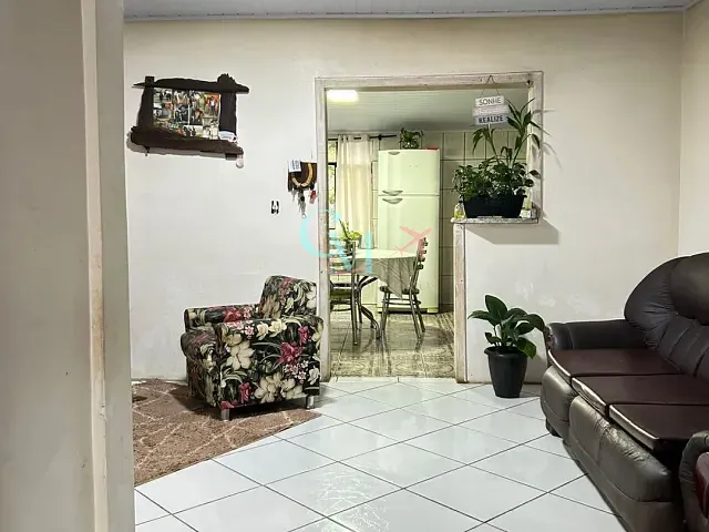 Casa com 360m² 3 quartos e 2 banheiros, à venda, no bairro Centro em Xanxerê