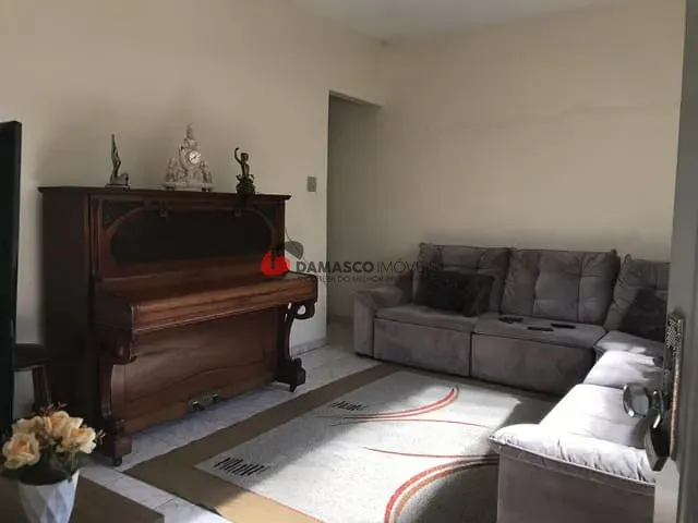 Casa com 180m² 2 quartos e 1 banheiro, à venda, no bairro Olímpico em São Caetano do Sul