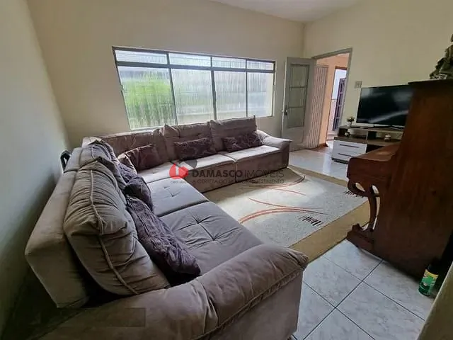 Casa com 180m² 2 quartos e 1 banheiro, à venda, no bairro Olímpico em São Caetano do Sul