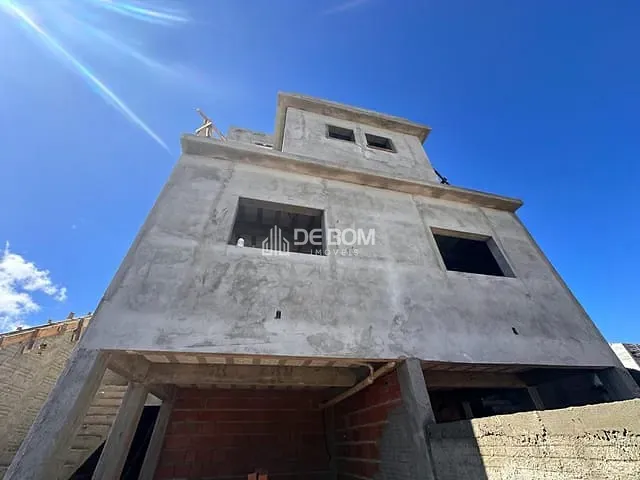 Casa 2 quartos e 2 banheiros, à venda, no bairro Jardins de Florença em Poços de Caldas