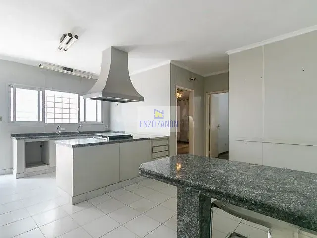 Casa com 240m² 3 quartos e 1 banheiro, à venda ou para alugar, no bairro Vila Dayse em São Bernardo do Campo