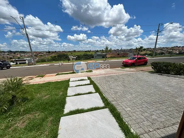 Casa com 250m² 4 quartos e 2 banheiros, à venda, no bairro Gleba Simon Frazer em Londrina