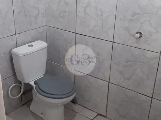 Casa 2 quartos e 1 banheiro, para alugar, no bairro Cidade Nova em Rio Grande