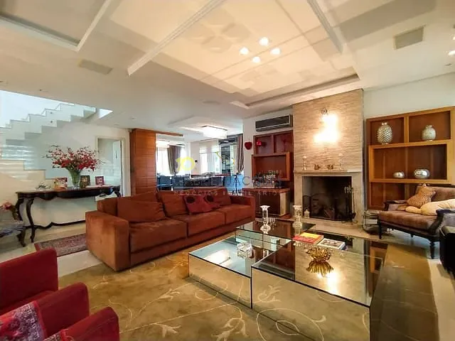 Casa com 363m² 3 quartos e 4 banheiros, à venda, no bairro Pedra Branca em Palhoça