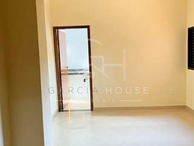 Casa com 216m² 4 quartos e 3 banheiros, à venda, no bairro Vila Tibério em Ribeirão Preto