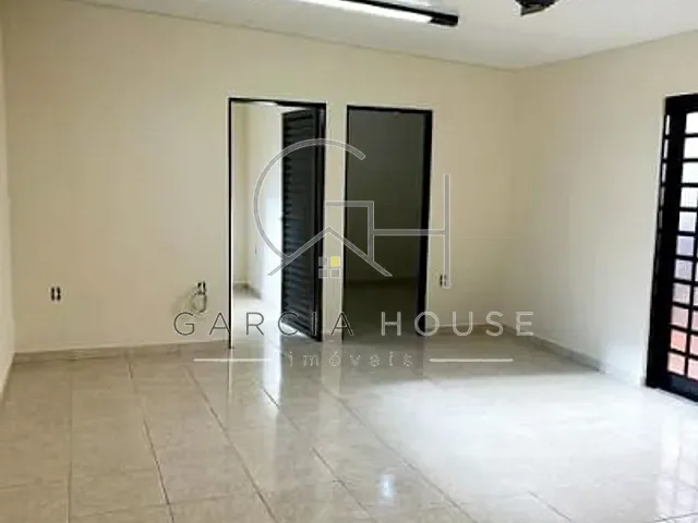 Casa com 216m² 4 quartos e 3 banheiros, à venda, no bairro Vila Tibério em Ribeirão Preto