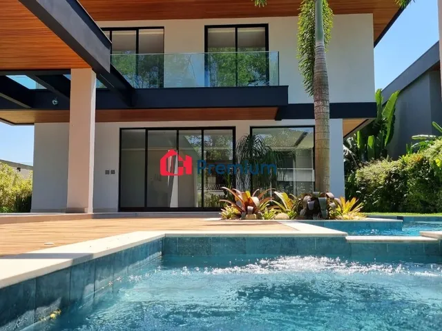 Casa 5 quartos e 8 banheiros, à venda, no bairro Barra da Tijuca em Rio de Janeiro