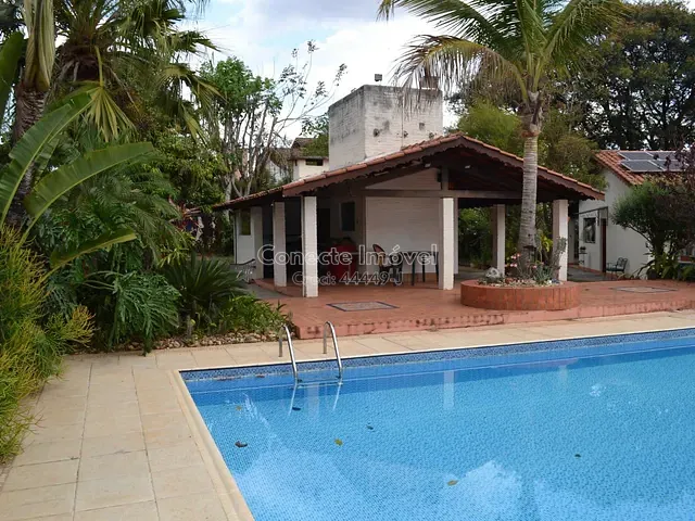 Casa com 2100m² 3 quartos e 2 banheiros, à venda, no bairro Jardim Rezek III em Artur Nogueira