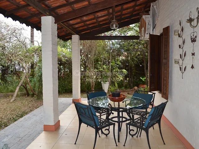 Casa com 2100m² 3 quartos e 2 banheiros, à venda, no bairro Jardim Rezek III em Artur Nogueira