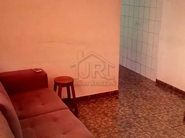Casa com 125m² 2 quartos e 1 banheiro, à venda, no bairro Jardim Zaira em Mauá