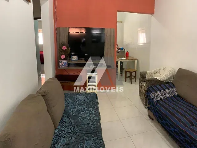 Casa com 180m² 3 quartos e 2 banheiros, à venda, no bairro Novo São Vicente em Bom Despacho