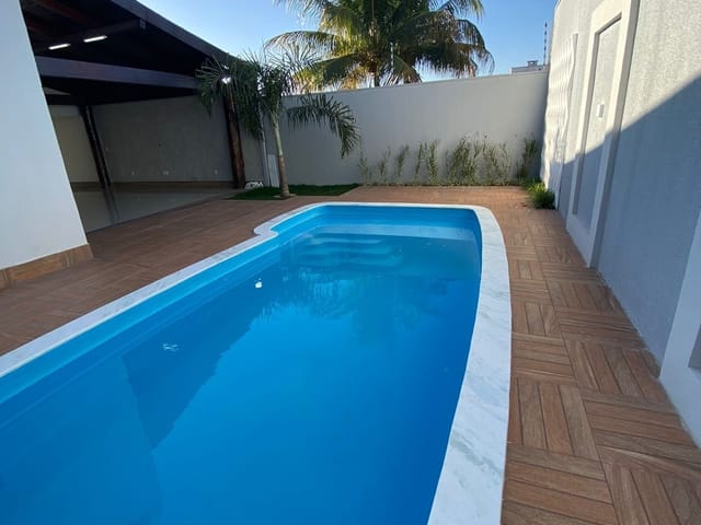 Casa com 303m² 3 quartos e 1 banheiro, à venda, no bairro Jardim Itália II em Sinop