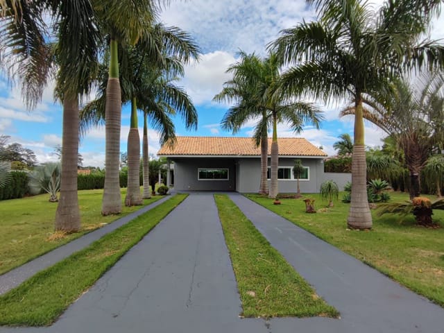 Condomínio Golf Ville - Belíssima Casa - 360mts área útil