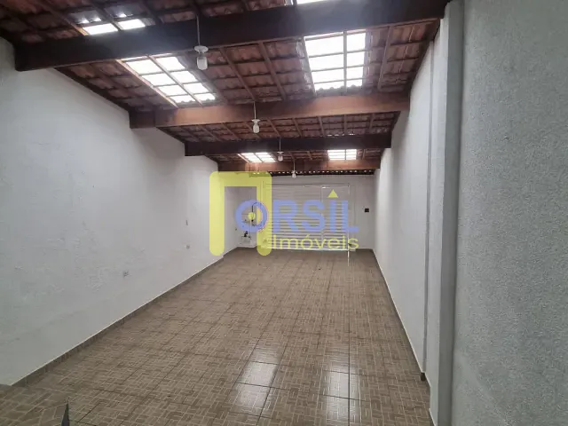 Casa com 250m² 2 quartos e 1 banheiro, à venda, no bairro Vila Lavínia em Mogi das Cruzes