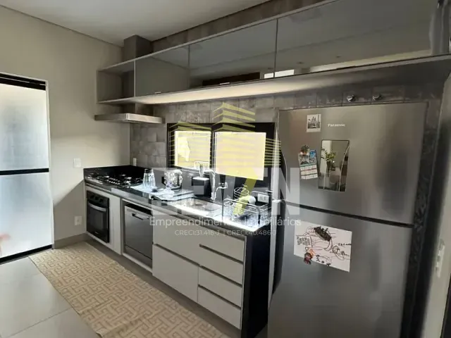 Casa com 394m² 3 quartos e 5 banheiros, à venda ou para alugar, no bairro Samambaia Parque Residencial em Bauru