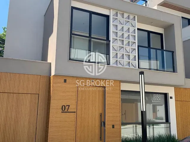Casa 4 quartos e 7 banheiros, à venda, no bairro Barra da Tijuca em Rio de Janeiro