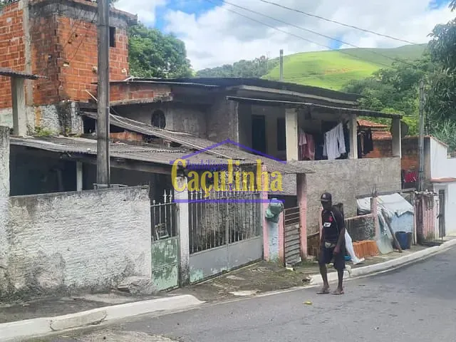 Casa com 1m² 2 quartos e 1 banheiro, à venda ou para alugar, no bairro Belvedere da Taquara em Barra do Piraí