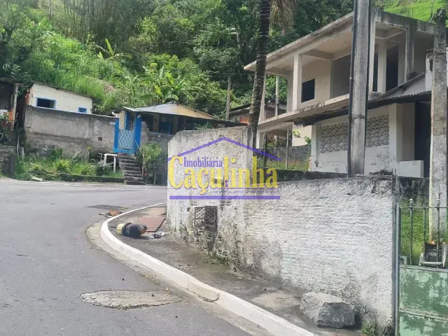 Casa com 1m² 2 quartos e 1 banheiro, à venda ou para alugar, no bairro Belvedere da Taquara em Barra do Piraí