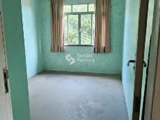 Casa com 350m² 3 quartos e 3 banheiros, à venda, no bairro Centro em Três Rios