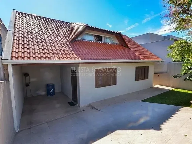 Casa com 280m² 3 quartos e 2 banheiros, à venda, no bairro Butiatuvinha em Curitiba