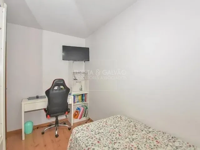 Casa com 280m² 3 quartos e 2 banheiros, à venda, no bairro Butiatuvinha em Curitiba
