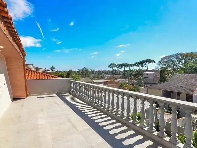 Casa com 280m² 3 quartos e 2 banheiros, à venda, no bairro Butiatuvinha em Curitiba