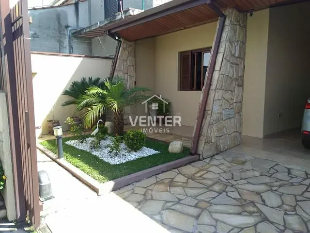 Casa com 250m² 4 quartos e 3 banheiros, à venda, no bairro Esplanada Independência em Taubaté