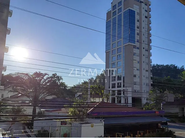 Casa com 240m² 3 quartos e 5 banheiros, à venda, no bairro Ponta Aguda em Blumenau