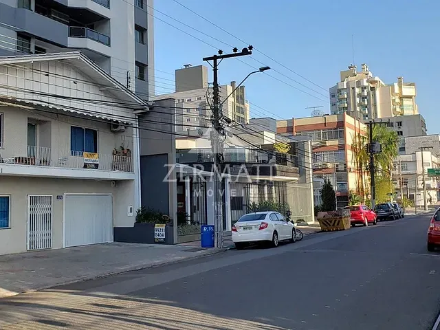 Casa com 240m² 3 quartos e 5 banheiros, à venda, no bairro Ponta Aguda em Blumenau