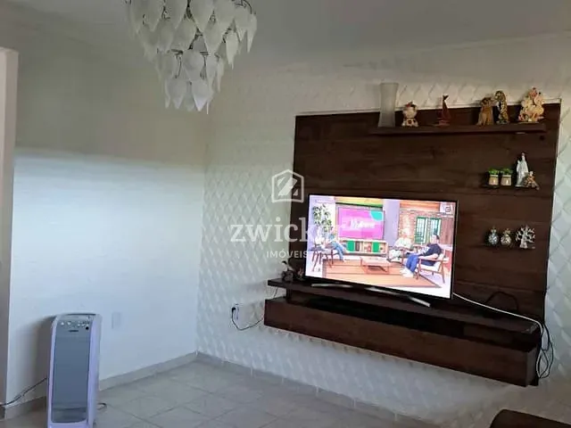 Casa com 396m² 3 quartos e 2 banheiros, à venda, no bairro Parque São João em Bauru