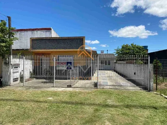Casa 2 quartos e 1 banheiro, à venda, no bairro Três Vendas em Pelotas